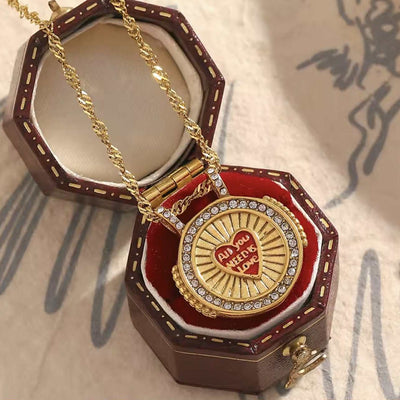 Collana All u need is Love