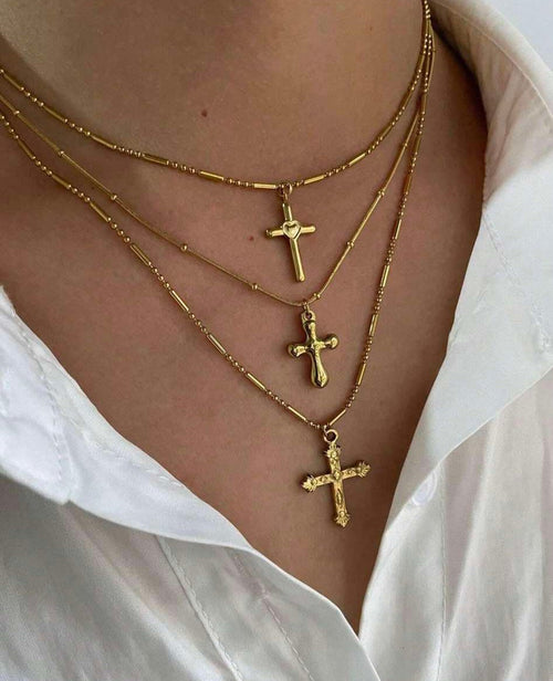 Tris saint Necklace