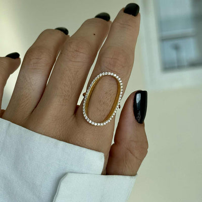 Anello ovale zirconato
