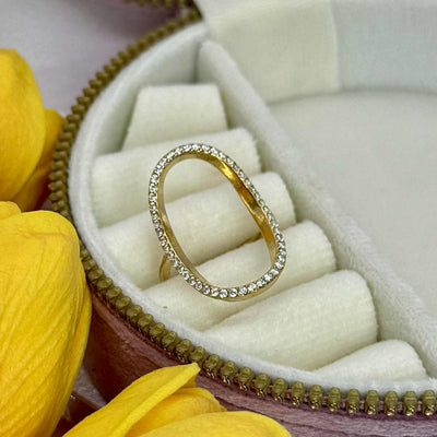 Anello ovale zirconato