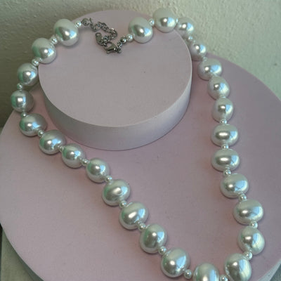 Big pearl Necklace