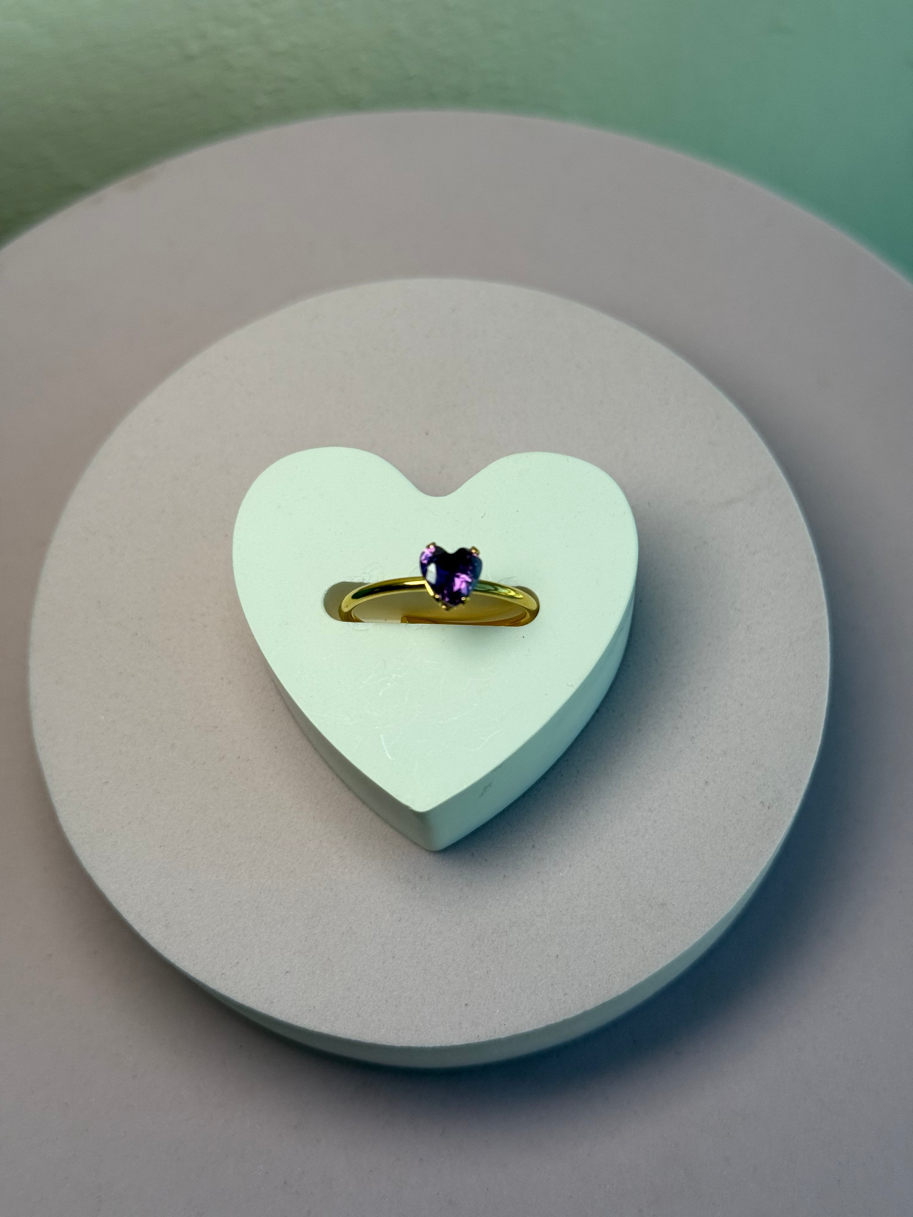 Violet ring