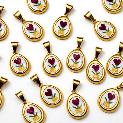 Ciondolo Nel Nostro Giardino