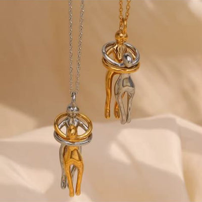 Abbraccio Necklace
